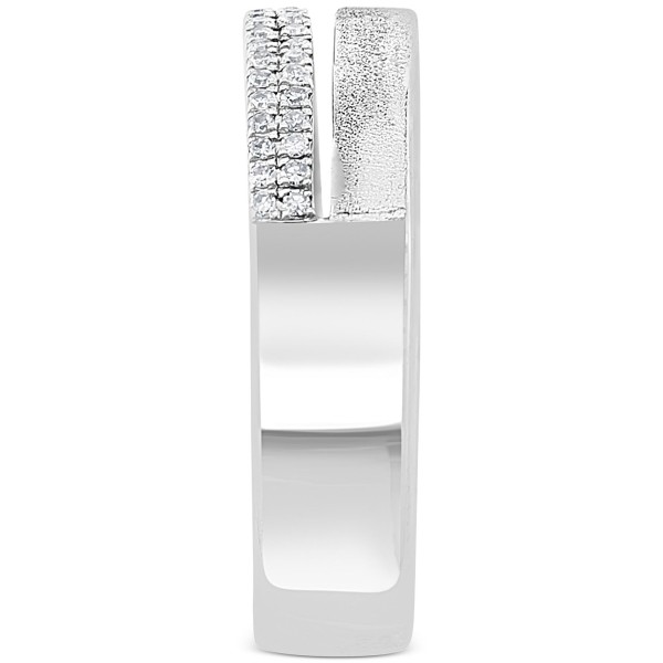 Diamond Textured Split Row Band (1/6 ct. t.w.)